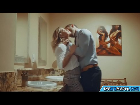 ❤️ 當一個豐滿的金發女郎在公共廁所引誘你時 ️ 優質性愛 在 zh-tw.stroybassein.ru ❌